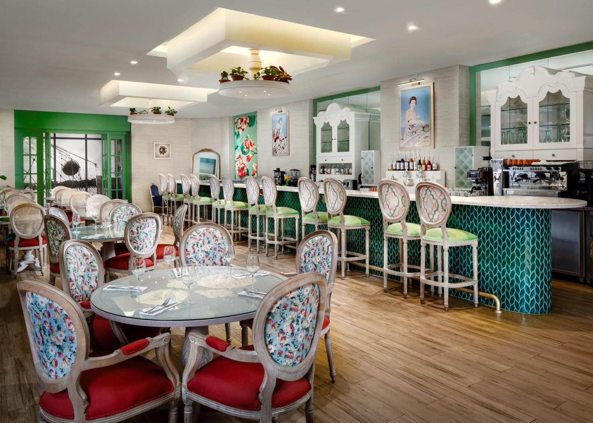 Millennium Place 多哈 外观 照片 The interior of the restaurant
