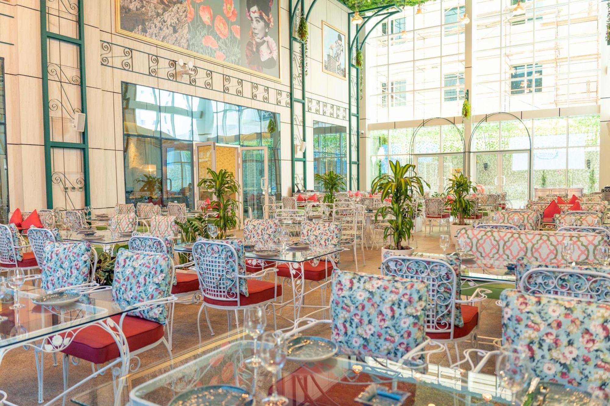 Millennium Place 多哈 外观 照片 The interior of the restaurant